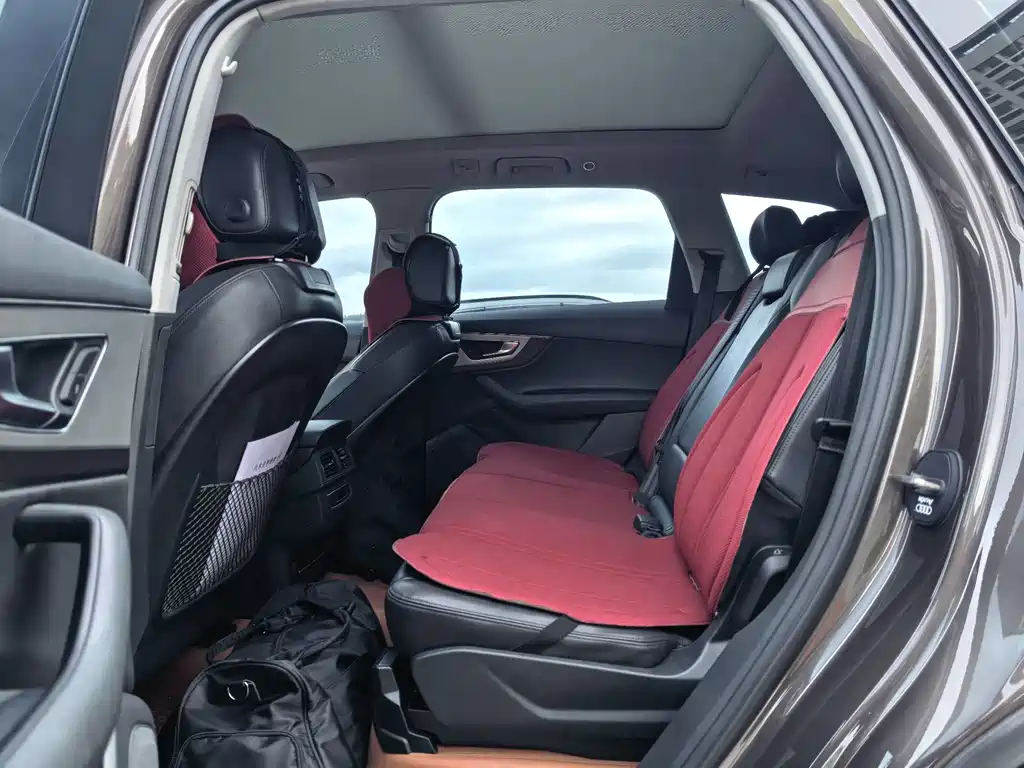 Audi Q7 — миниатюра 22