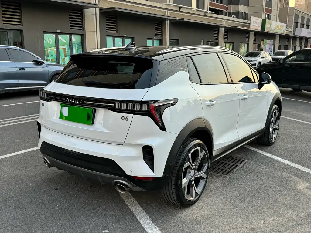 Lynk & Co 06 — миниатюра 5