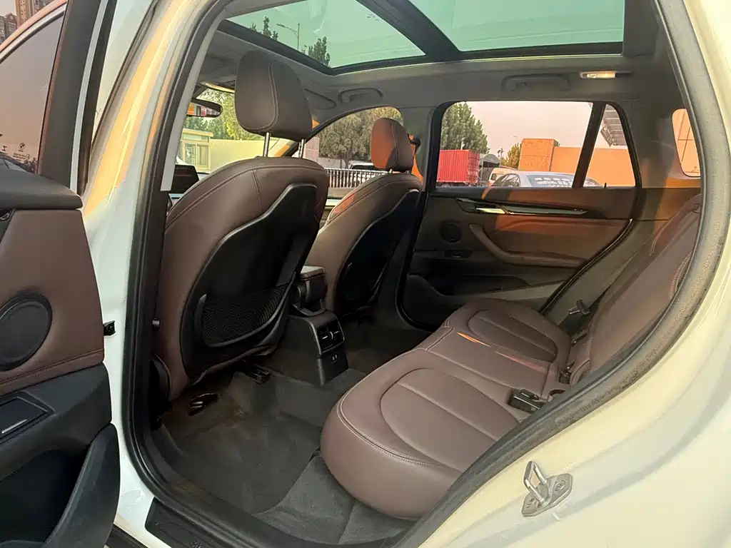 BMW X1 — миниатюра 5