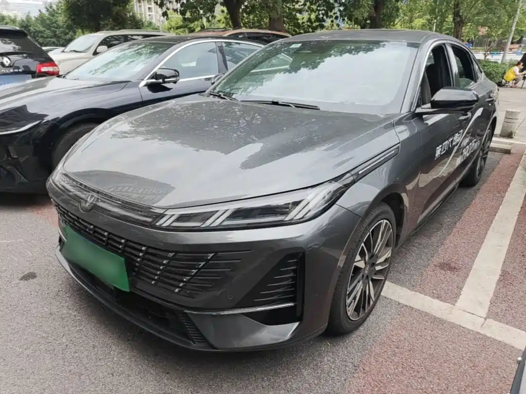 Changan Eado — миниатюра 2