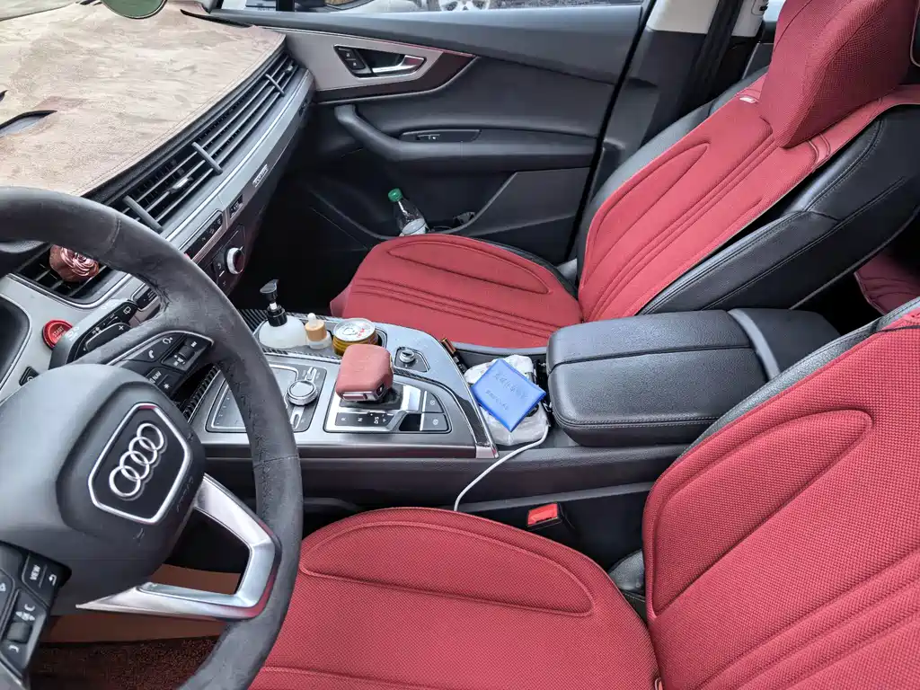 Audi Q7 — миниатюра 36