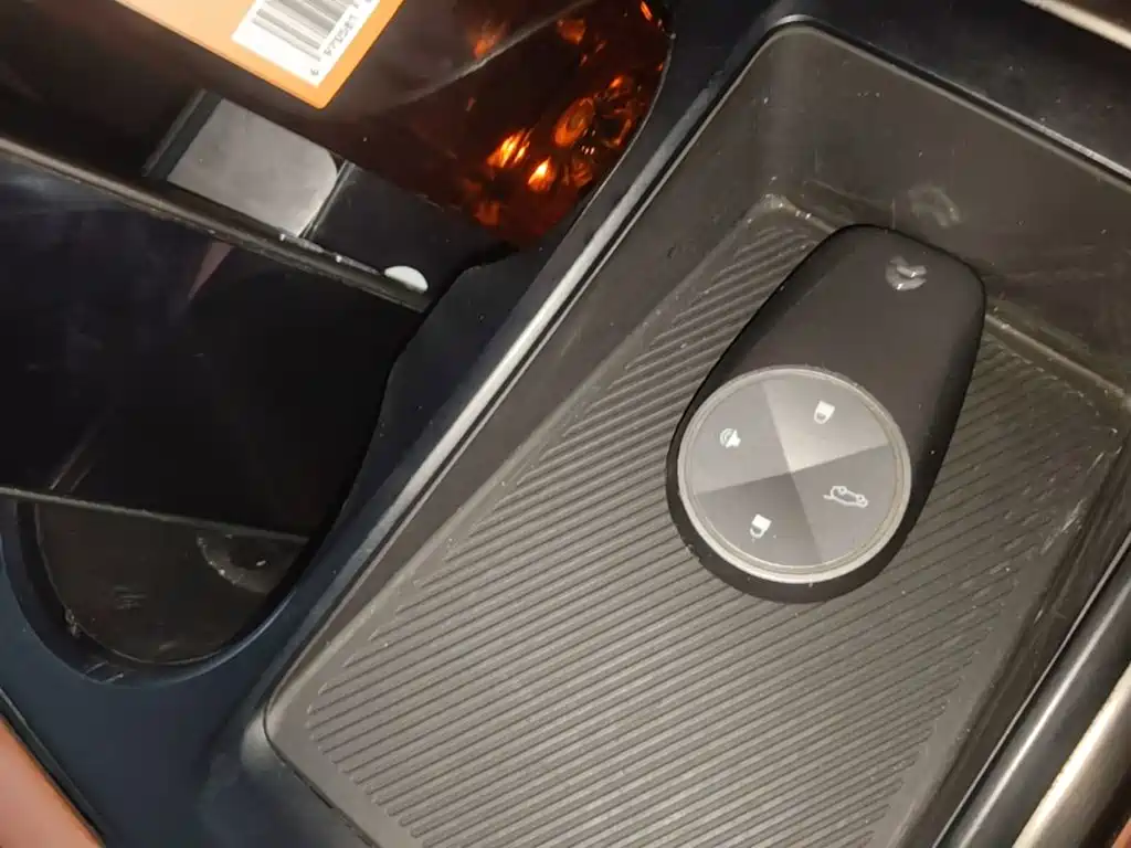 NIO EC6 — миниатюра 9