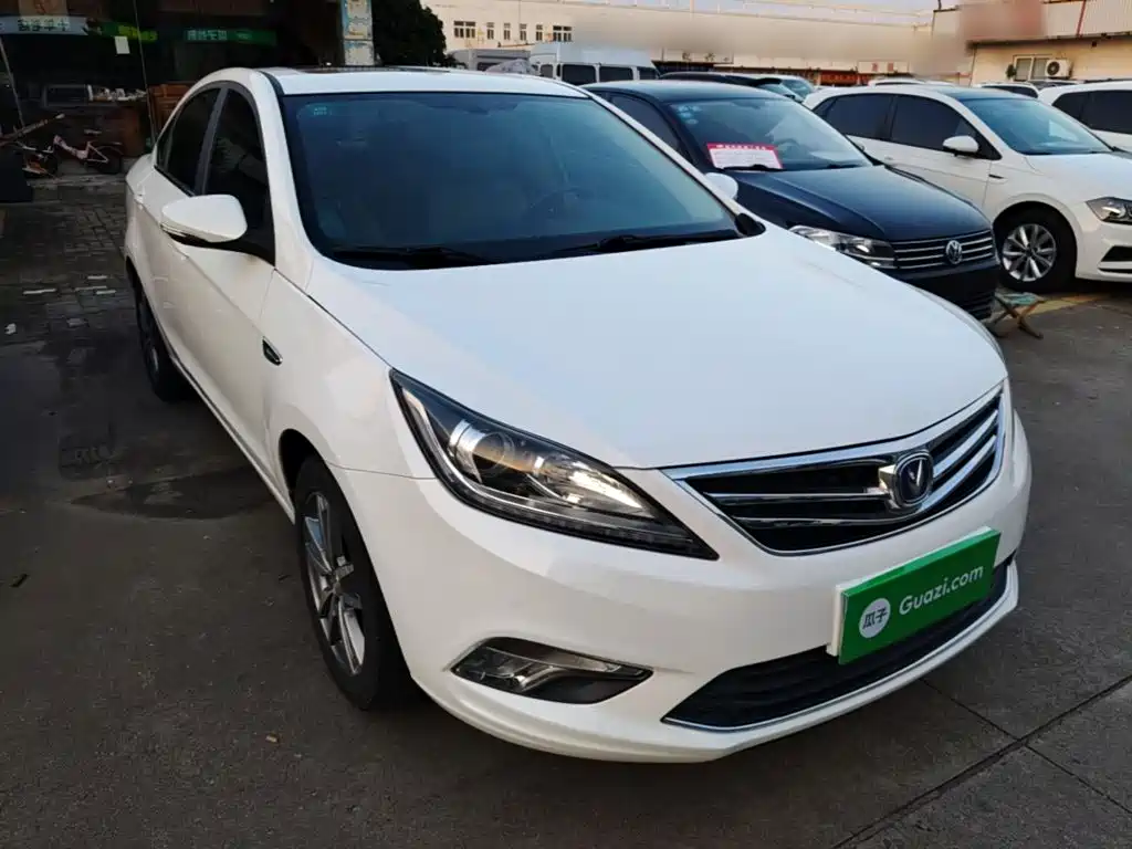 Changan Eado — миниатюра 4
