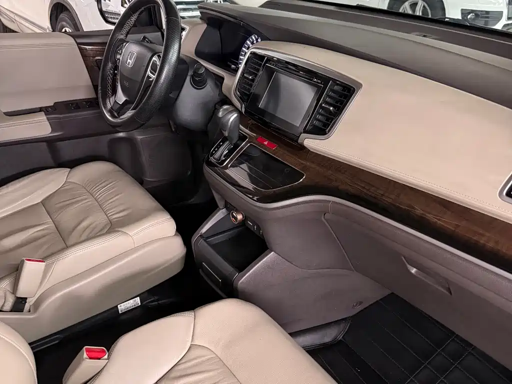Honda Odyssey — миниатюра 4