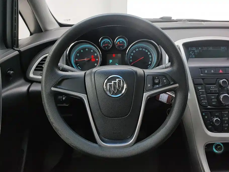 Buick Excelle — миниатюра 15