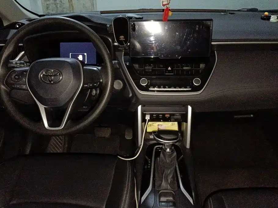 Toyota Frontlander — миниатюра 12