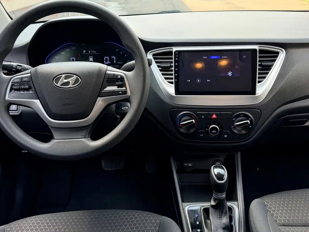 Hyundai Verna — миниатюра 19