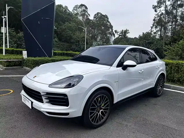 PORSCHE CAYENNE NEW ENERGY 2023
