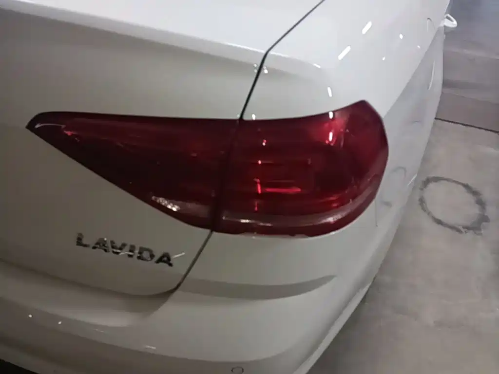 Volkswagen Lavida — миниатюра 8
