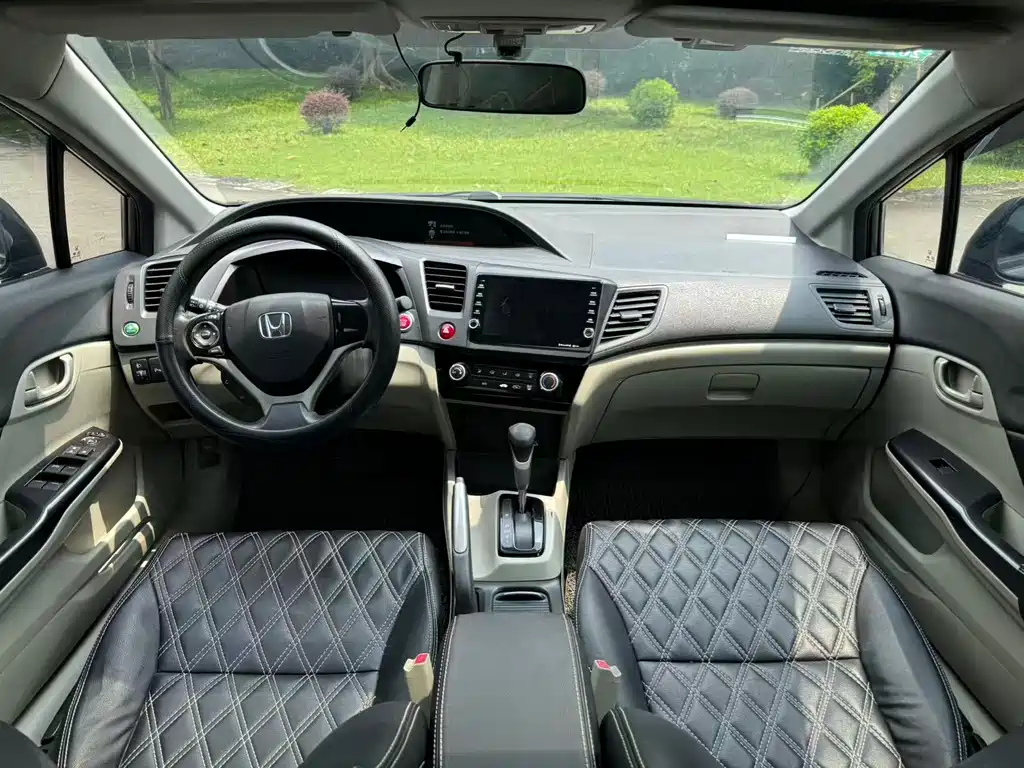 Honda Civic — миниатюра 9