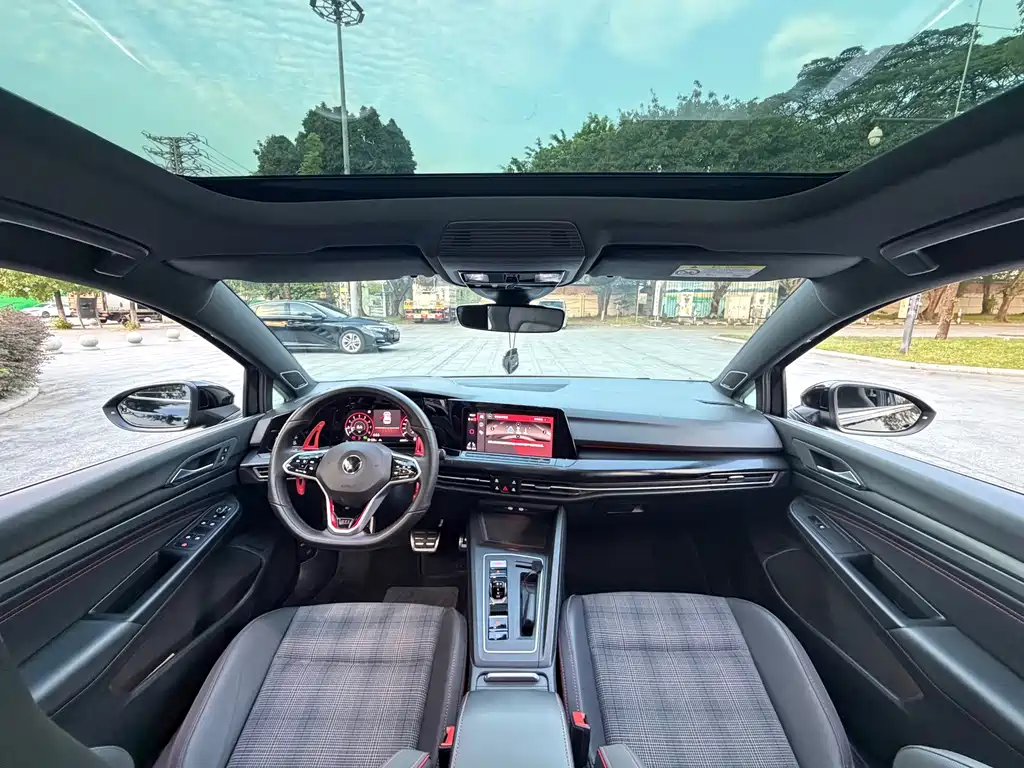 Volkswagen Golf GTI — миниатюра 35