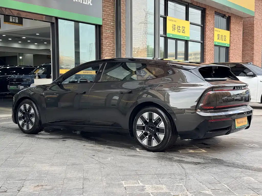 Ауди Ауди. Audi E5 Sportback — миниатюра 6