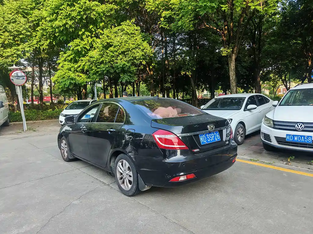 Geely Emgrand — миниатюра 3