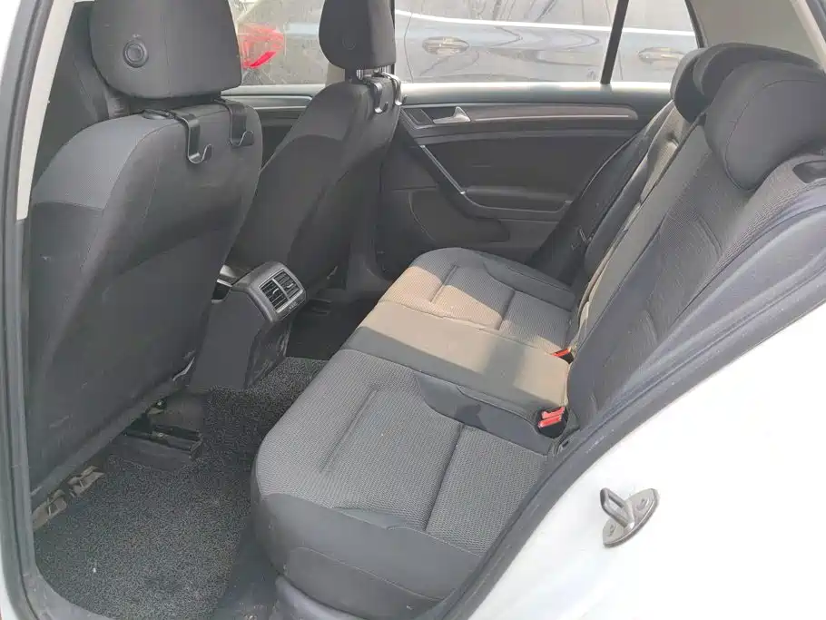 Volkswagen Golf — миниатюра 11