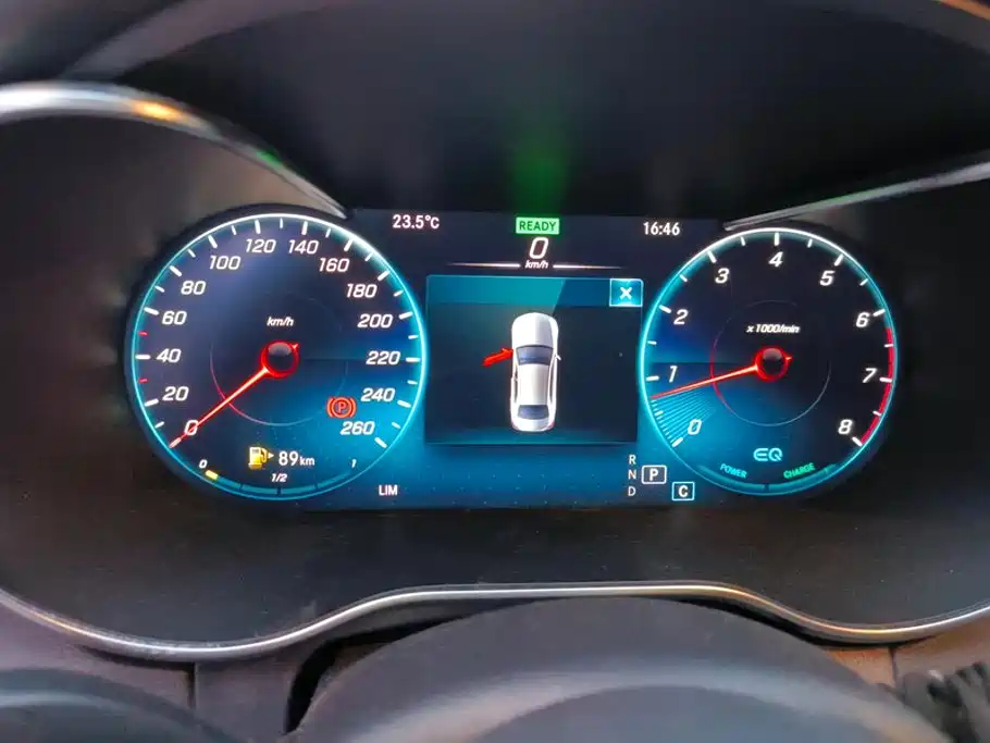 Mercedes-Benz C-Class — миниатюра 14
