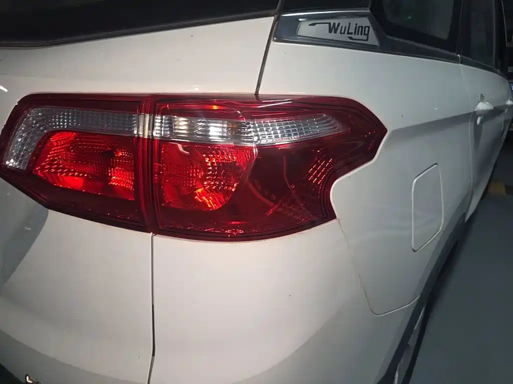 Wuling Hongguang S3 — миниатюра 8