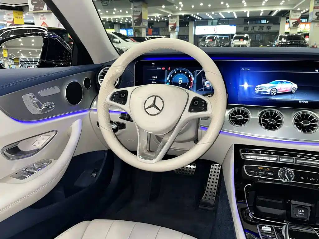Mercedes-Benz E-Class (Import) — миниатюра 14