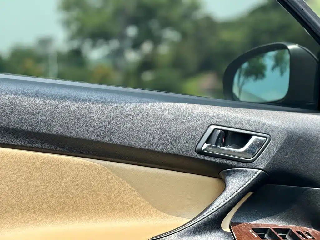 Toyota Reiz — миниатюра 10