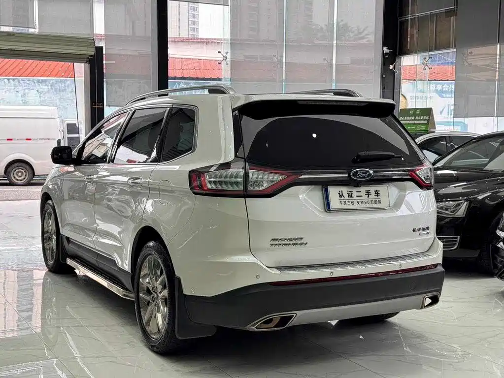 Ford Edge — миниатюра 4