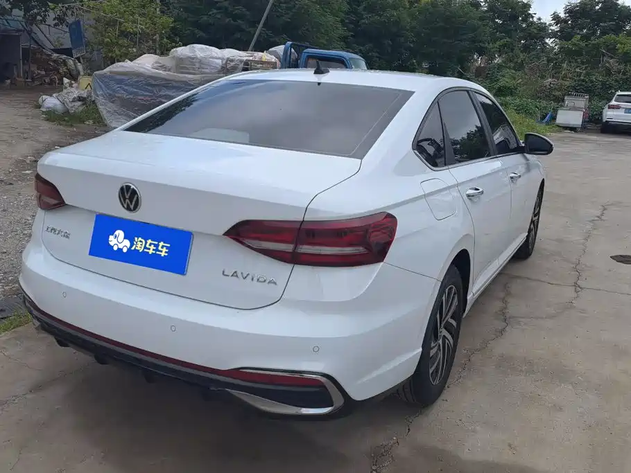 Volkswagen Lavida — миниатюра 3