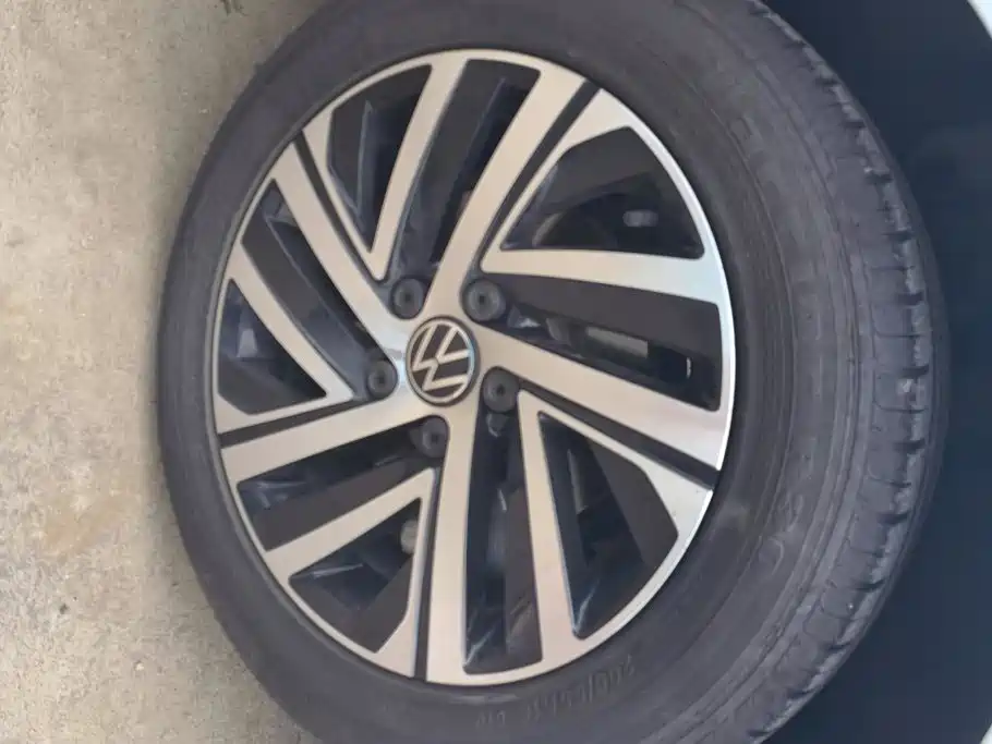 Volkswagen Lavida — миниатюра 6