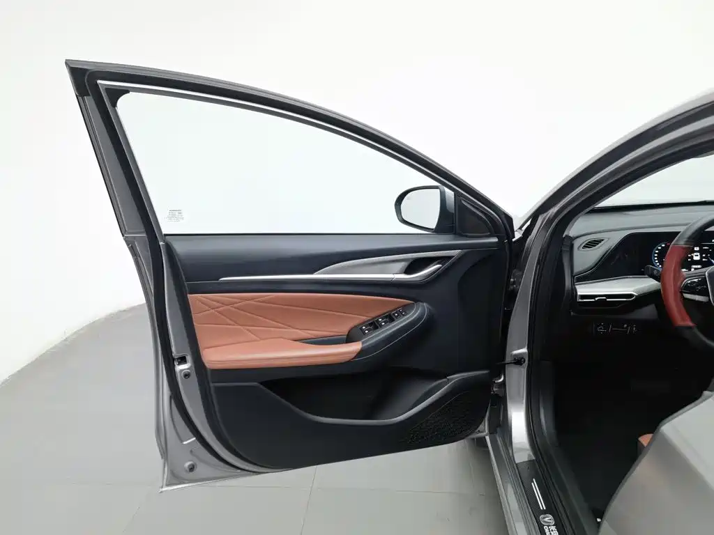 Changan Eado — миниатюра 8