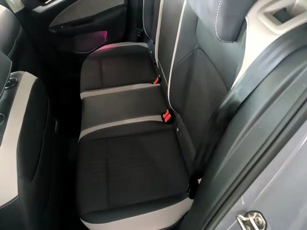 Volkswagen Golf — миниатюра 17