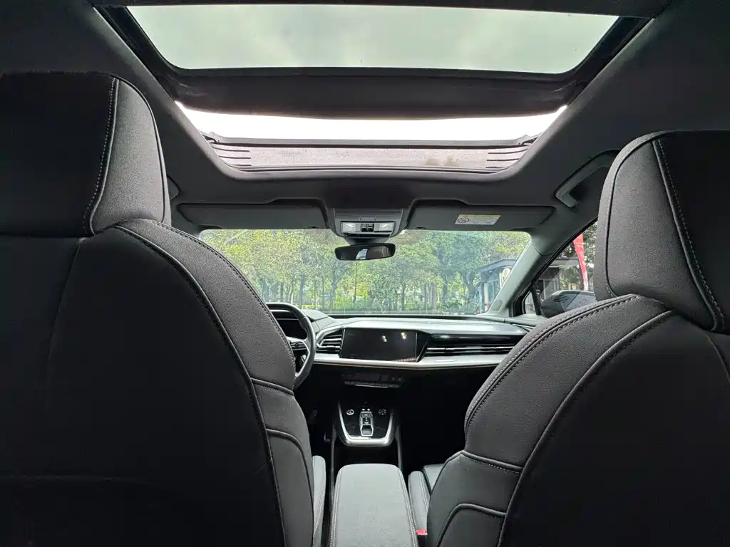 Audi Q4 e-tron — миниатюра 19
