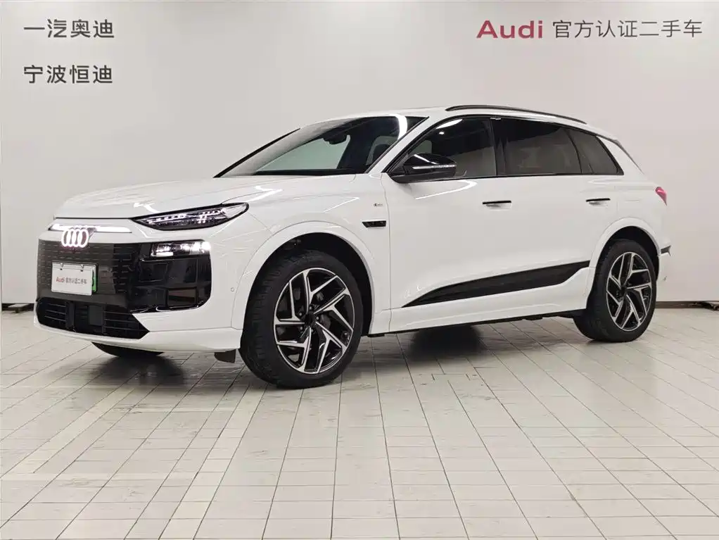 Audi 奥迪Q6L e-tron 2025
