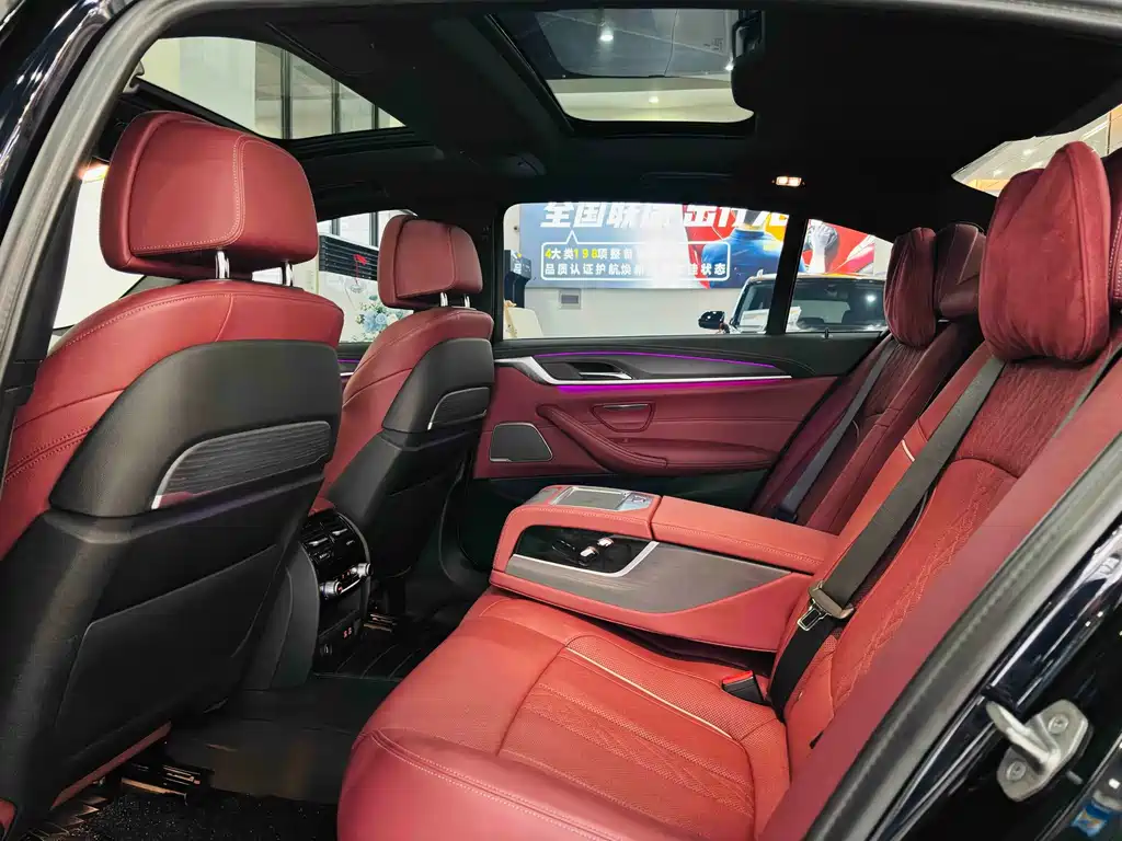 BMW 5 Series — миниатюра 28