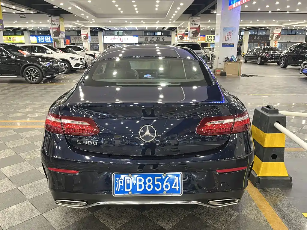 Mercedes-Benz E-Class (Import) — миниатюра 18