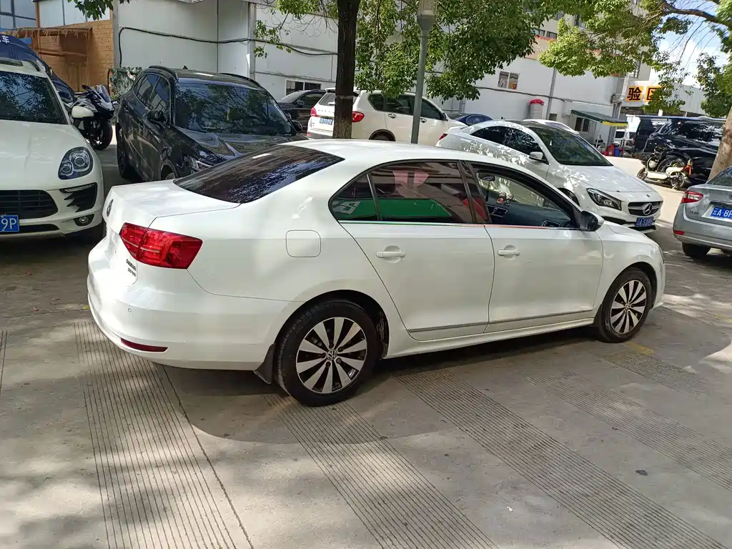 Volkswagen Sagitar — миниатюра 21