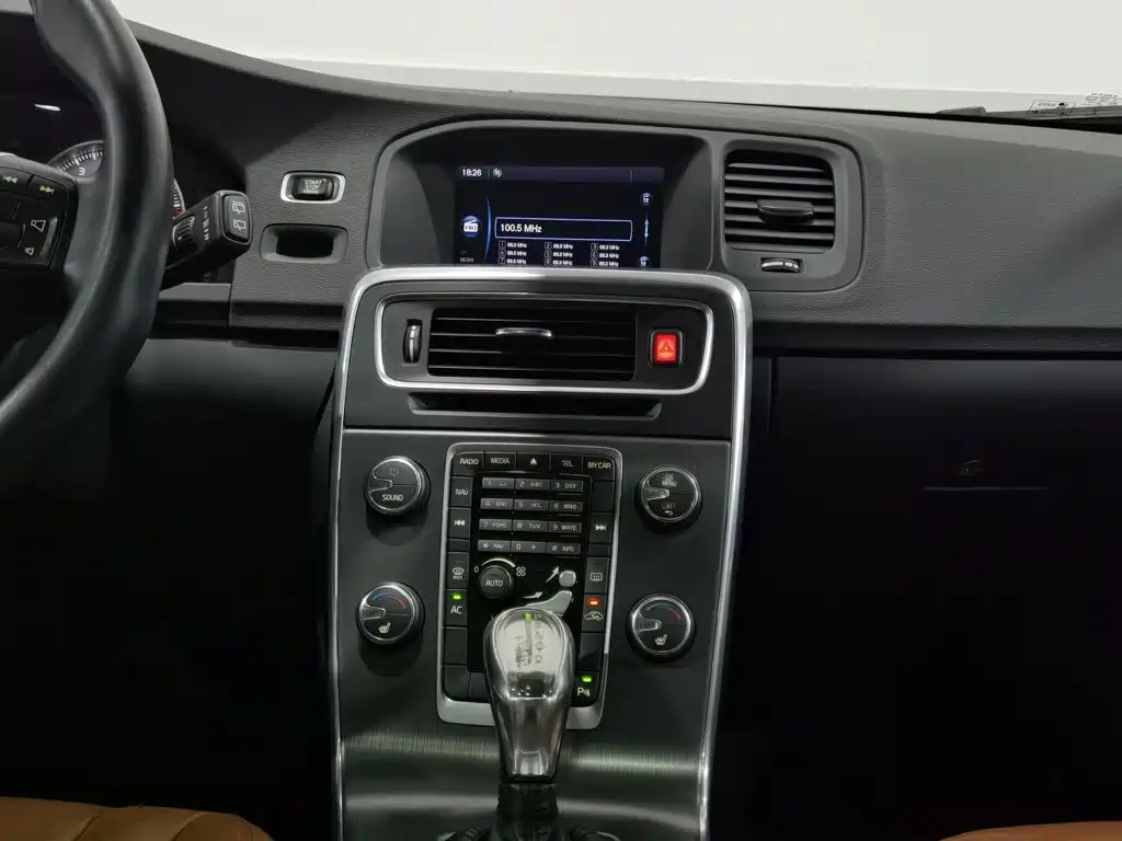 Volvo V60 — миниатюра 12