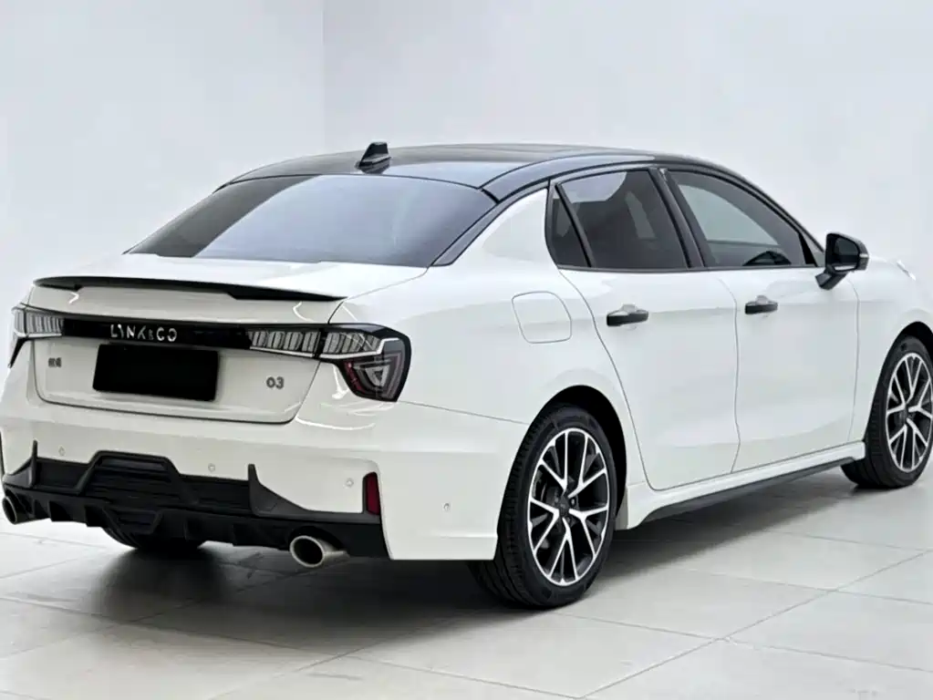 Lynk & Co 03 — миниатюра 11