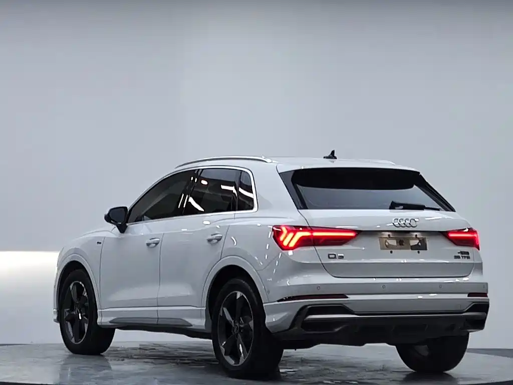 Audi Q3 — миниатюра 5
