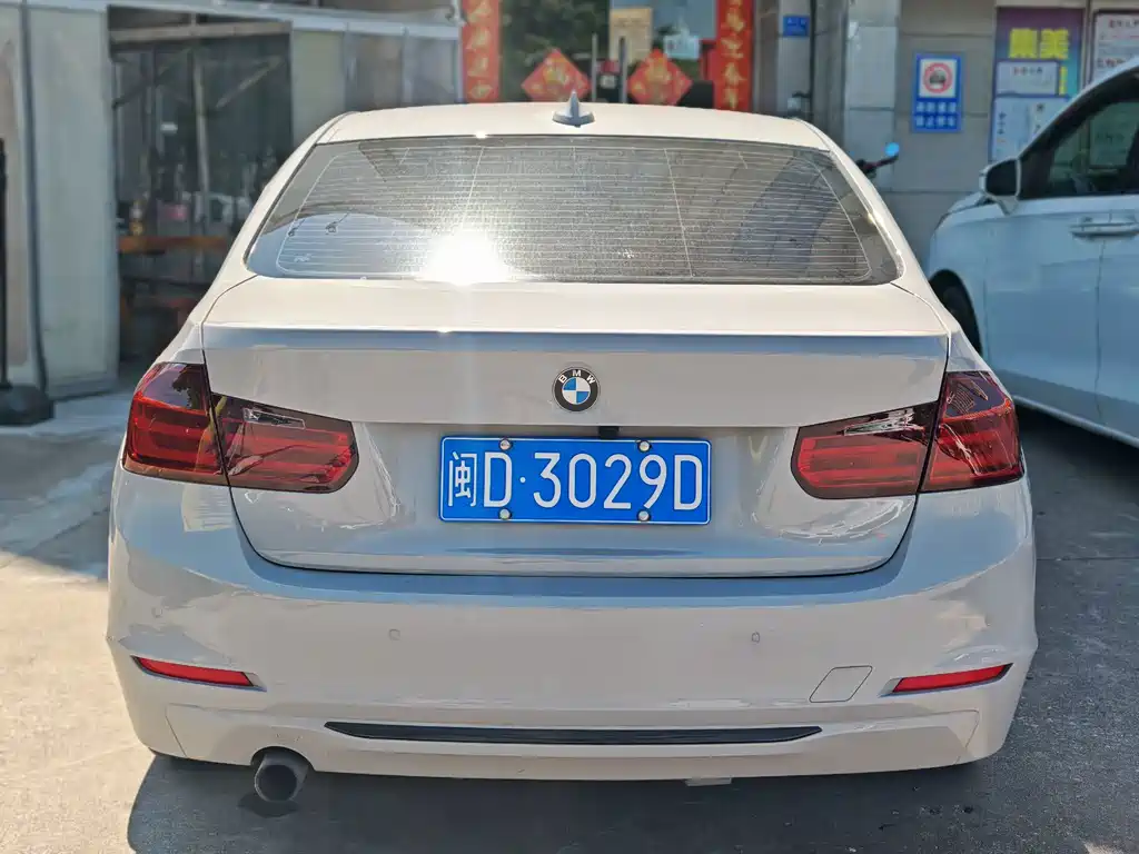 BMW 3 Series — миниатюра 5