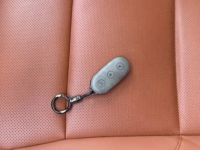 Li Auto Li L8 — миниатюра 16