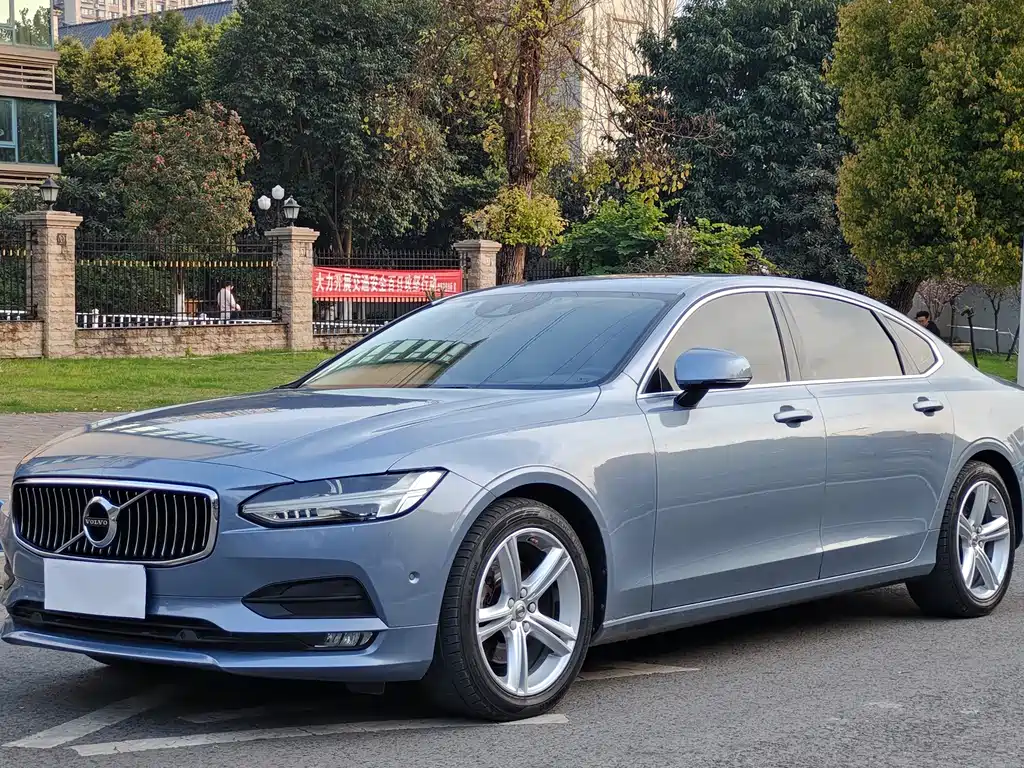 Volvo S90 2018
