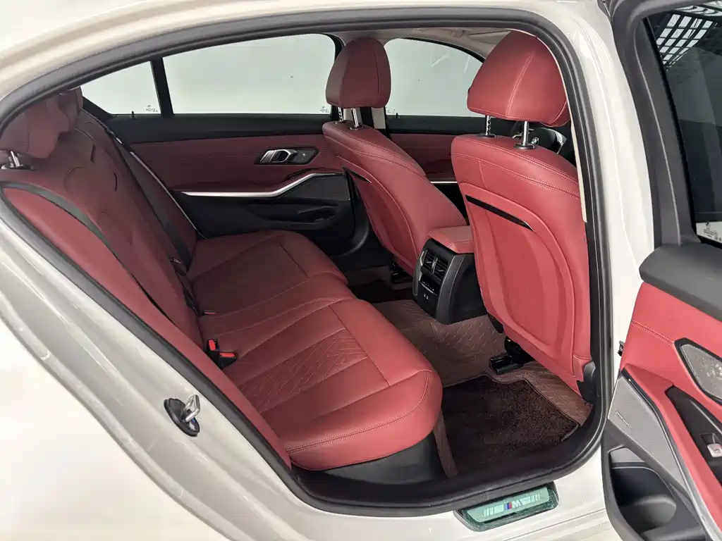 BMW 3 Series — миниатюра 24
