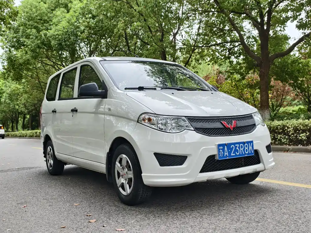 Wuling Hongguang — миниатюра 3