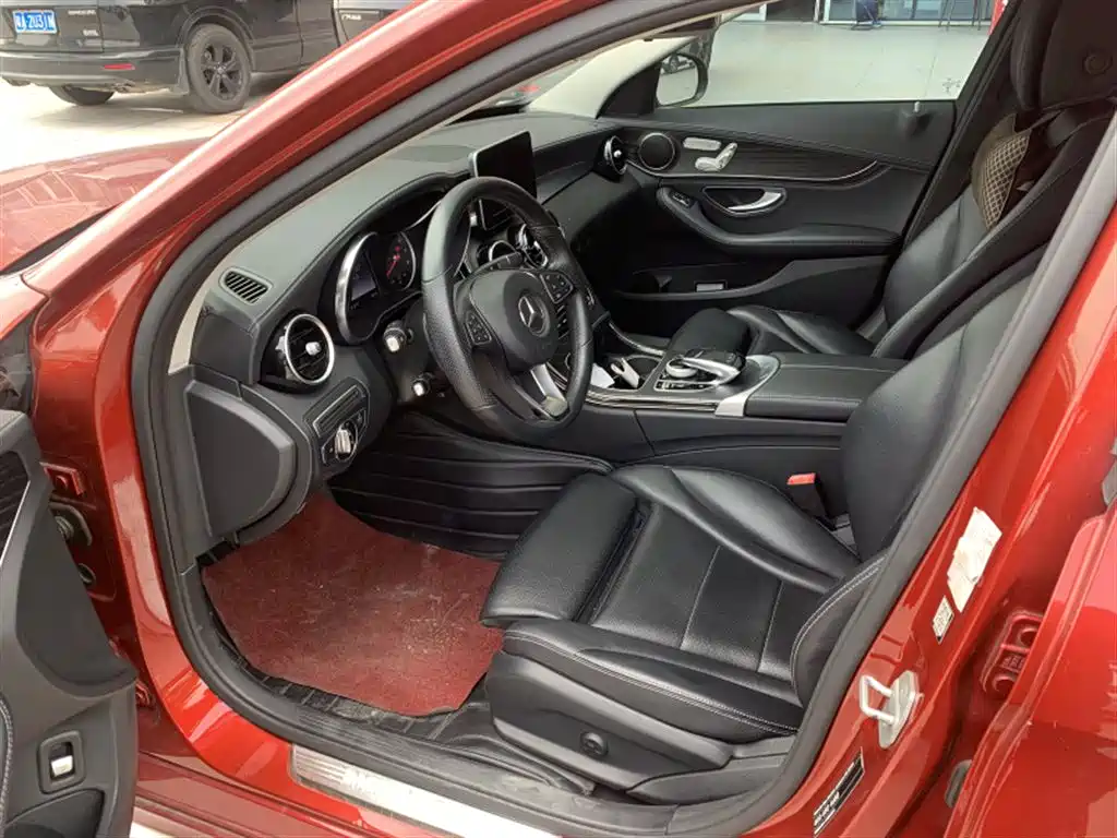 Mercedes-Benz C-Class — миниатюра 4