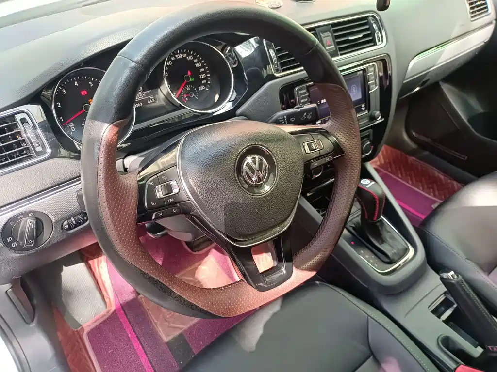 Volkswagen Sagitar — миниатюра 16