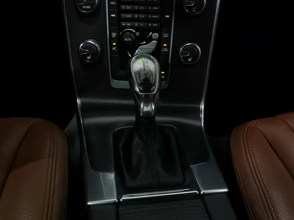 Volvo V60 — миниатюра 13