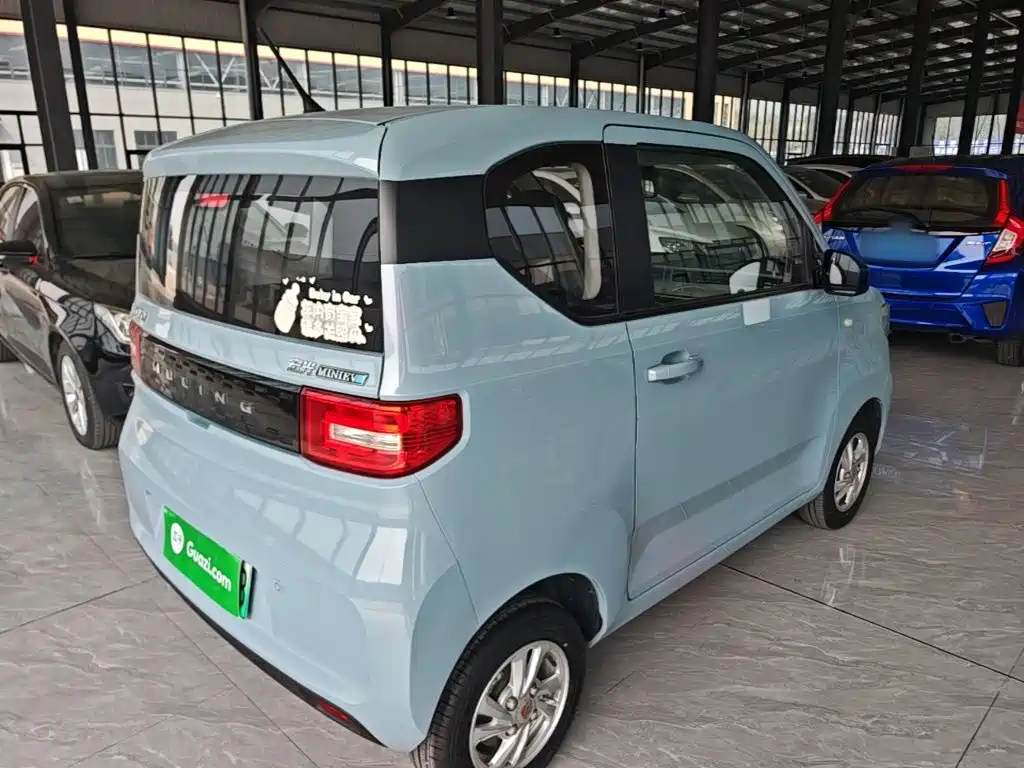 Wuling MINIEV — миниатюра 7
