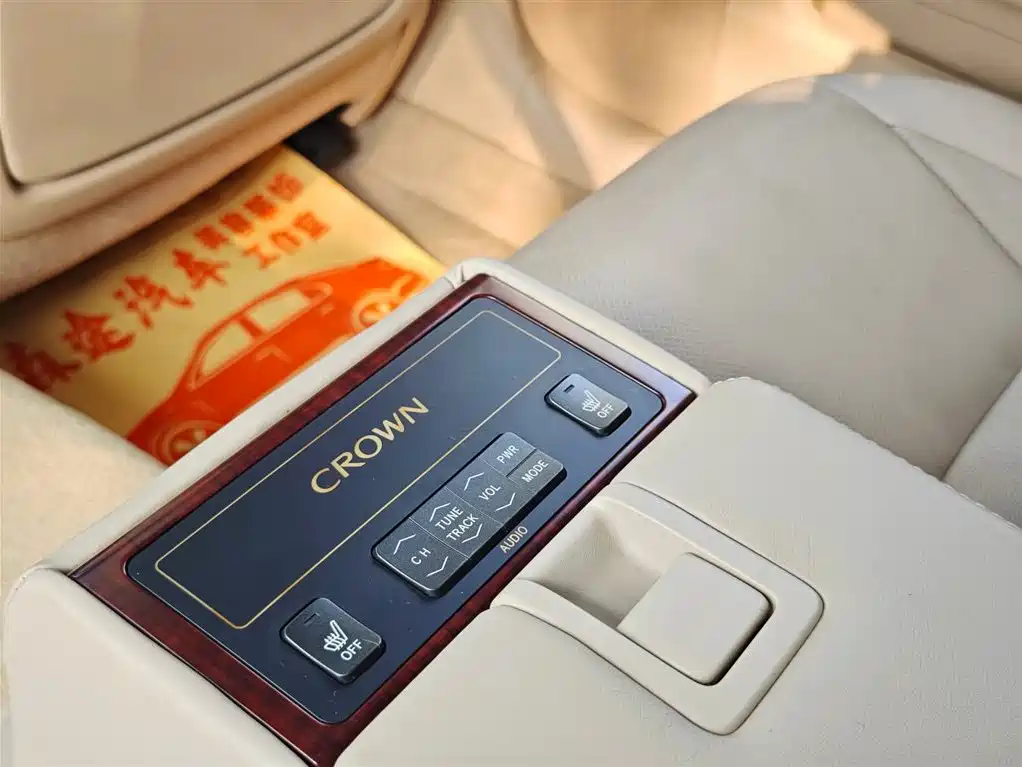 Toyota Crown — фотографии объявления, Фото 15