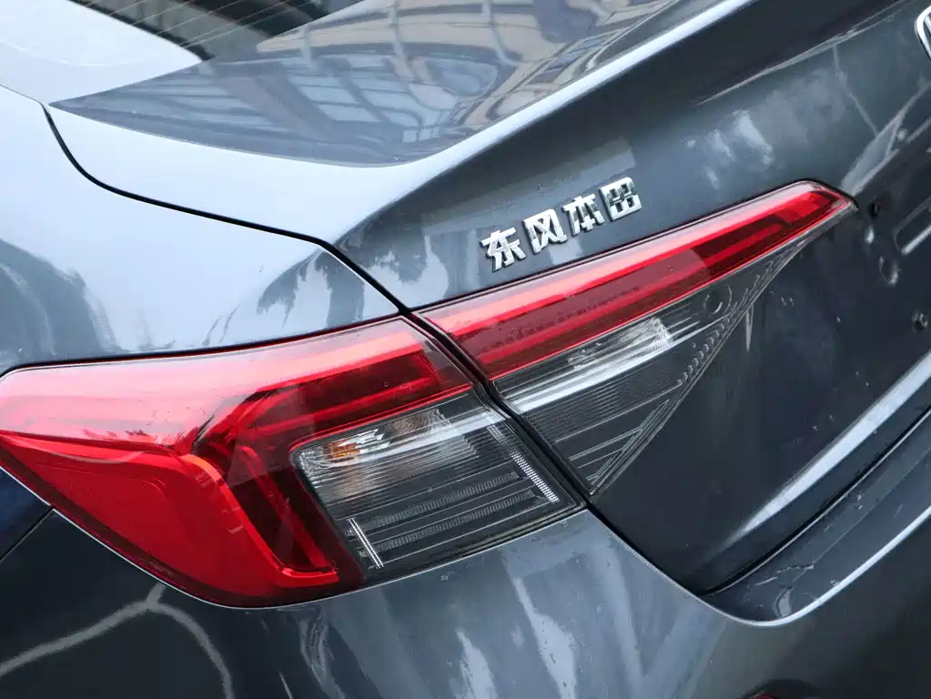 Honda Civic — миниатюра 8