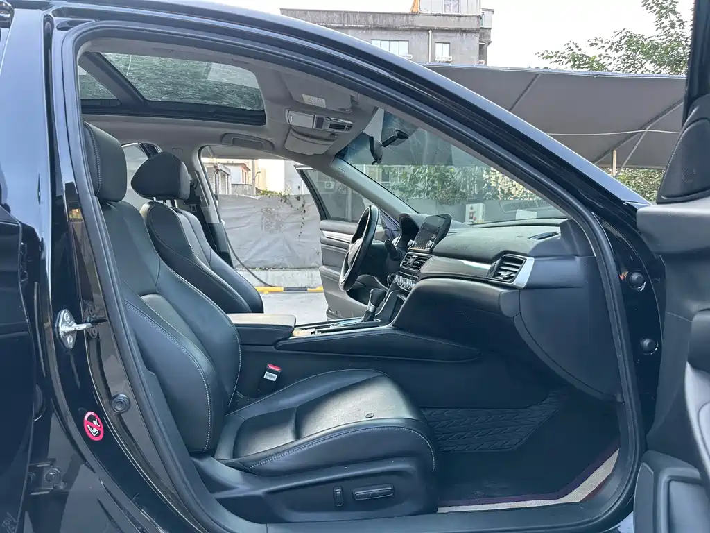 Honda Inspire — миниатюра 10