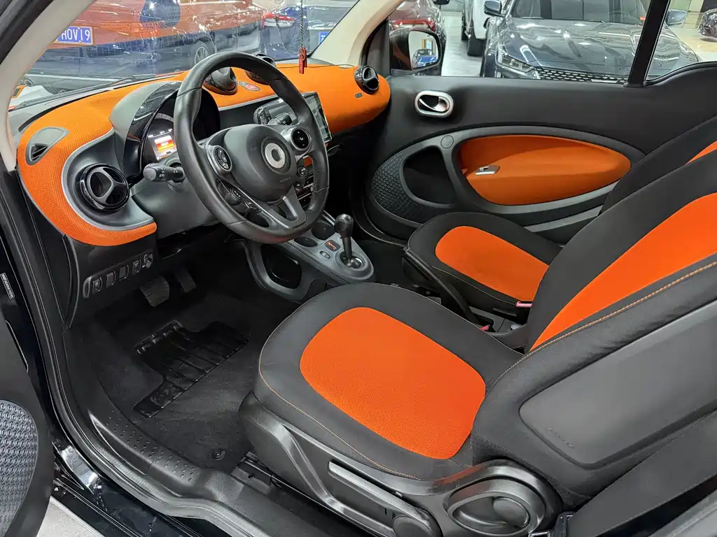 smart Smart Fortwo — миниатюра 6