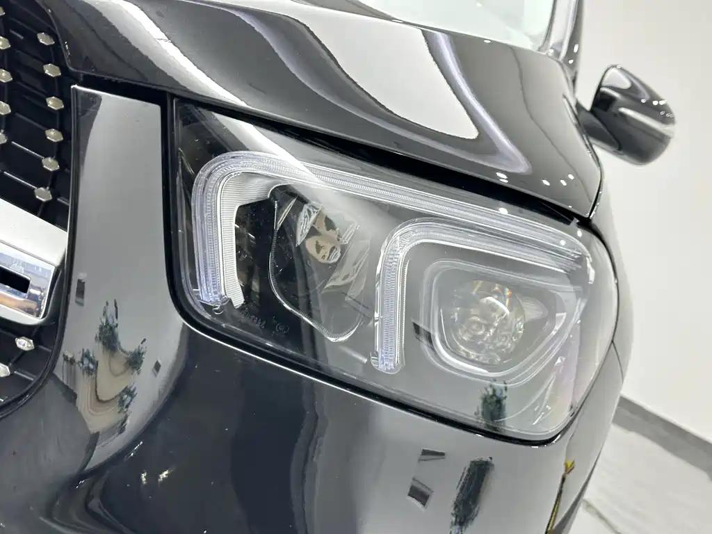 Mercedes-Benz GLE (Import) — миниатюра 21