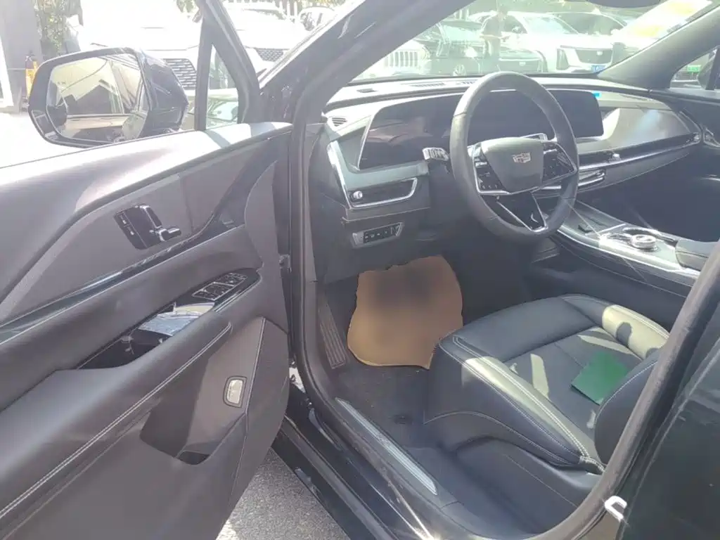 Cadillac XT5 — миниатюра 21